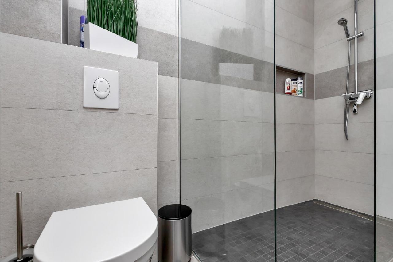 Luxury Apartment Sidro With Free Beach Parking มาคาร์สกา ภายนอก รูปภาพ